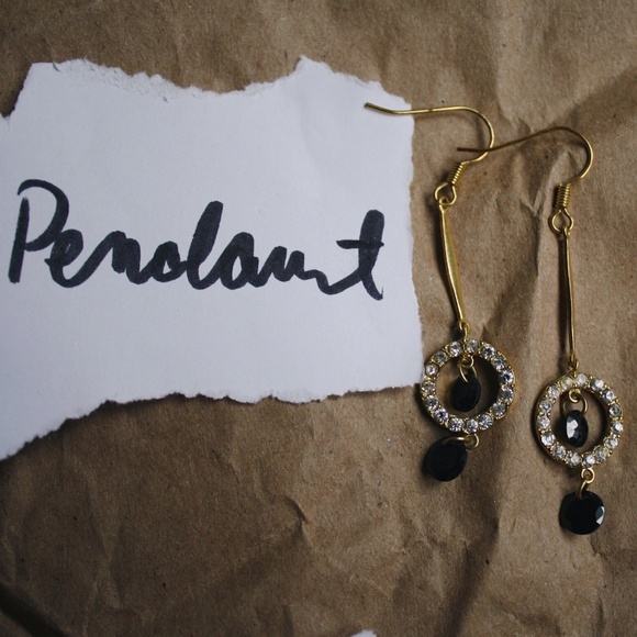 VINTAGE GILDED DETAILED HOOP EARRINGS - Picture 2 of 5